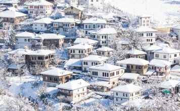 Omuz Çantası mı, Sırt Çantası mı? Kullanım Avantajları Omuz Çantası mı, Sırt Çantası mı? Kullanım Avantajları