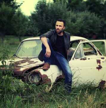 Şeffaf Çanta Modası: Kimler Tercih Etmeli? Şeffaf Çanta Modası: Kimler Tercih Etmeli?