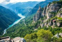 Dünyanın En Güzel Doğal Harikaları ve Seyahat Yolu The World's Most Beautiful Natural Wonders and Travel Routes