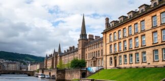 İskoçya’nın Gizli Hazineleri: Dundee Şehri Scotland's Hidden Treasures: The City of Dundee