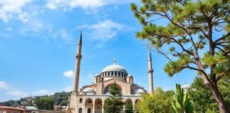Türkiye’de Keşfedilmemiş Hazineler: Seyahatseverlerin Rüyası Undiscovered Treasures in Turkey: A Traveler's Dream