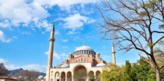 Türkiye’de Keşfedilmemiş Hazineler: Yabancı Turistlerin Gözdesi Undiscovered Treasures in Turkey: A Favorite Among Foreign Tourists