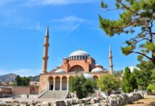 Türkiye’de Keşfedilmemiş Hazineler: Yurtseverlerin İçin Rehber Undiscovered Treasures in Turkey: A Guide for Patriots