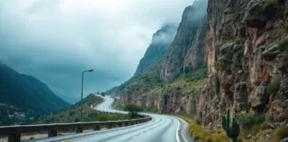 Türkiye’de Keşfedilmeyi Bekleyen Gizemli Yollar Mysterious Roads Waiting to be Discovered in Turkey