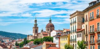 Tarihi Yüksekliği ile Tanınan Avrupa’nın En Güzel Şehirleri Europe's Most Beautiful Cities Known for Their Historical Heights